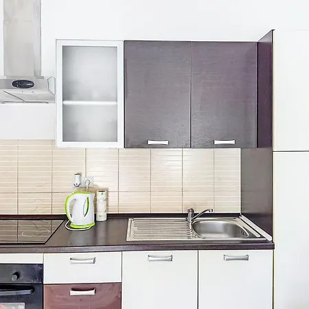 Rondine-1 By Interhome Apartmán *