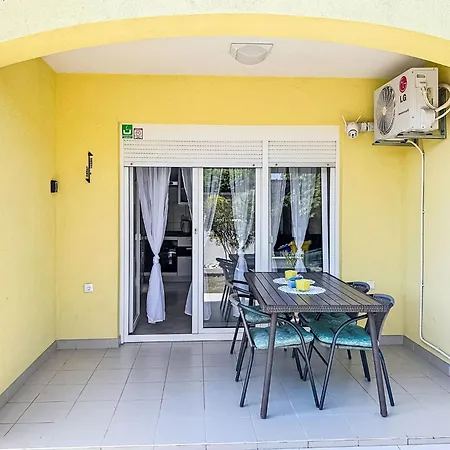 Rondine-1 By Interhome Apartmán Brtonigla
